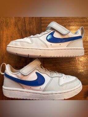 Nike Kids White Sneakers with Blue Swoosh Velcro Strap size 12 boy girl